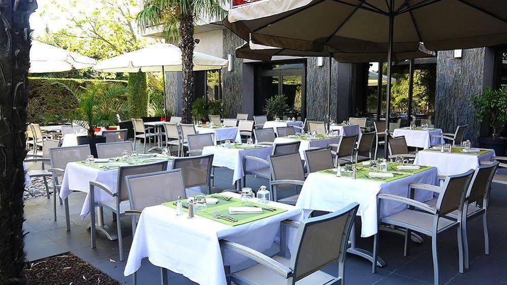 Le Safari Hotel Restaurant Carpentras Bagian luar foto