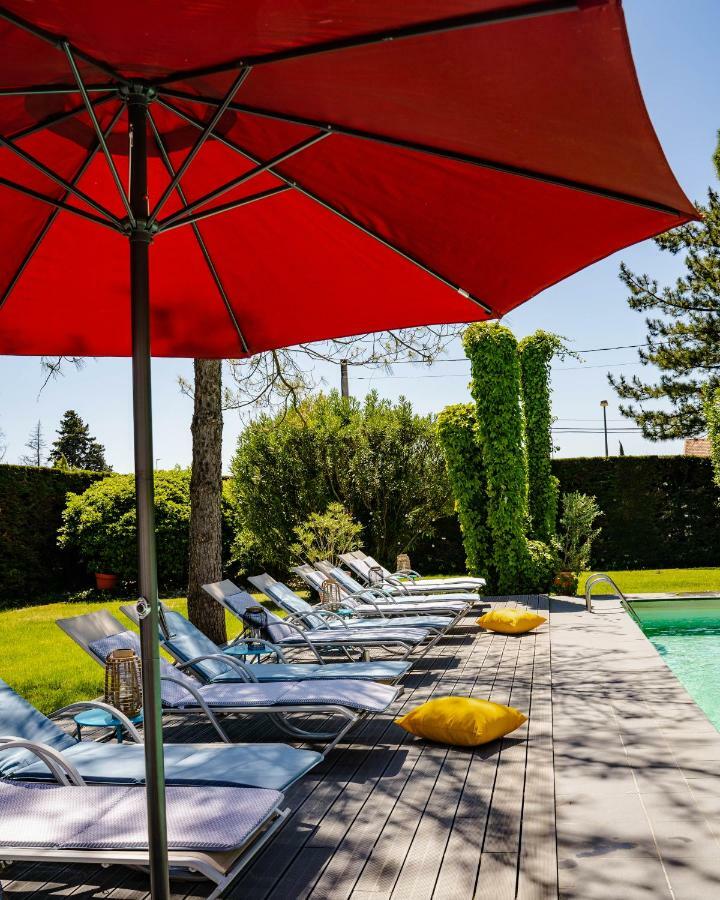 Le Safari Hotel Restaurant Carpentras Bagian luar foto